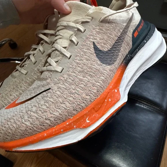Nike Invincible Run 3 - Cream and Orange Athletic Shoes